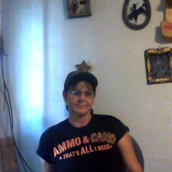 Meet your Posher, Pauline - Picture 1 of 1